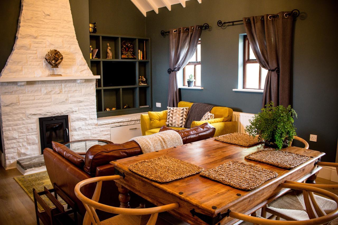 Storytellers Cottage Ballycotteen 외부 사진