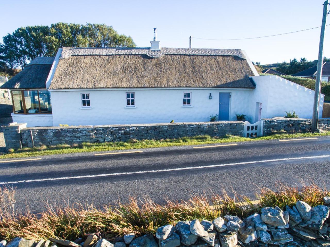 Storytellers Cottage Ballycotteen 외부 사진
